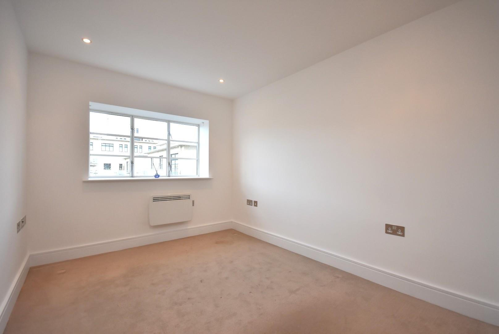 115 Woodlands, Hayes Point, Sully, CF64 5QE